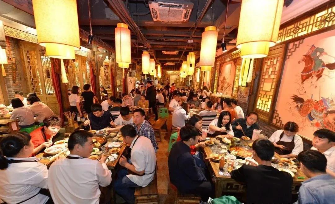 企叮咚火鍋店案例1.jpg