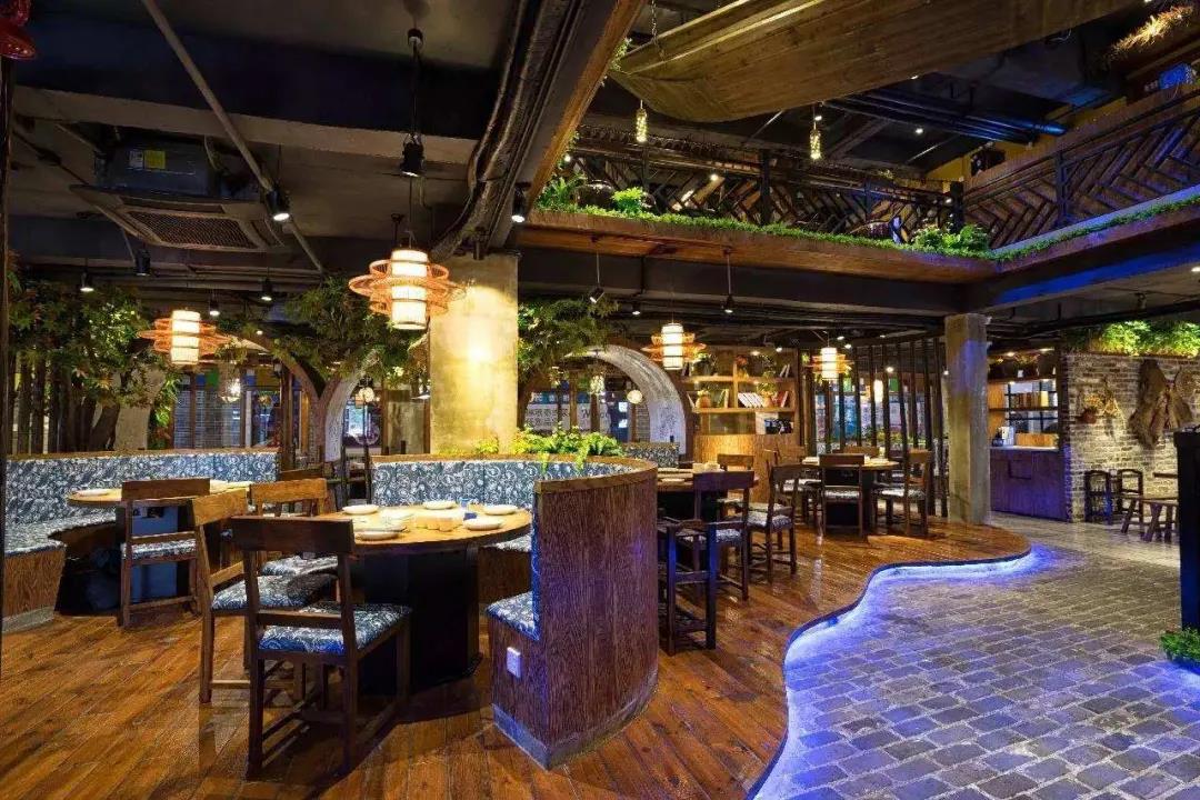 【企叮咚科技平臺營銷策略】餐飲店都在虧本，這家湘菜館卻多收49萬，背后的營銷邏輯是什么？