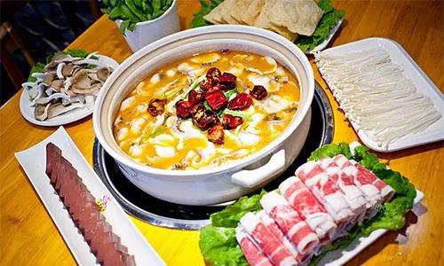 【企叮咚科技平臺營銷策略】餐飲店老板用“免費吃魚”，半個月綁定客戶624人，收取12萬！